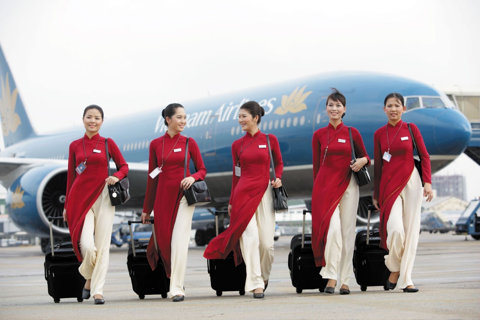 Đồng phục tiếp viên hàng không Vietnam Airlines 1